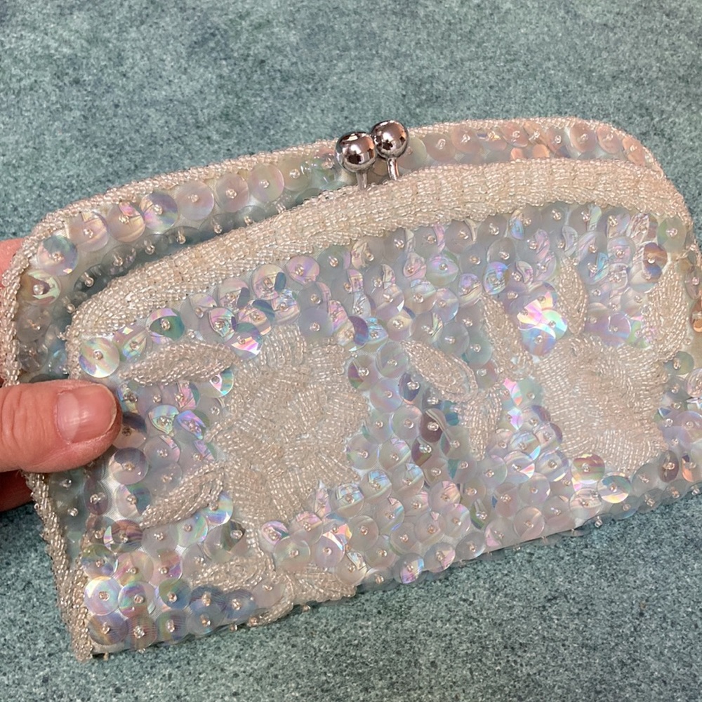 Beautiful Made in Hong Kong Vintage Beaded & Sequin Ice Blue Evening Clutch Bag